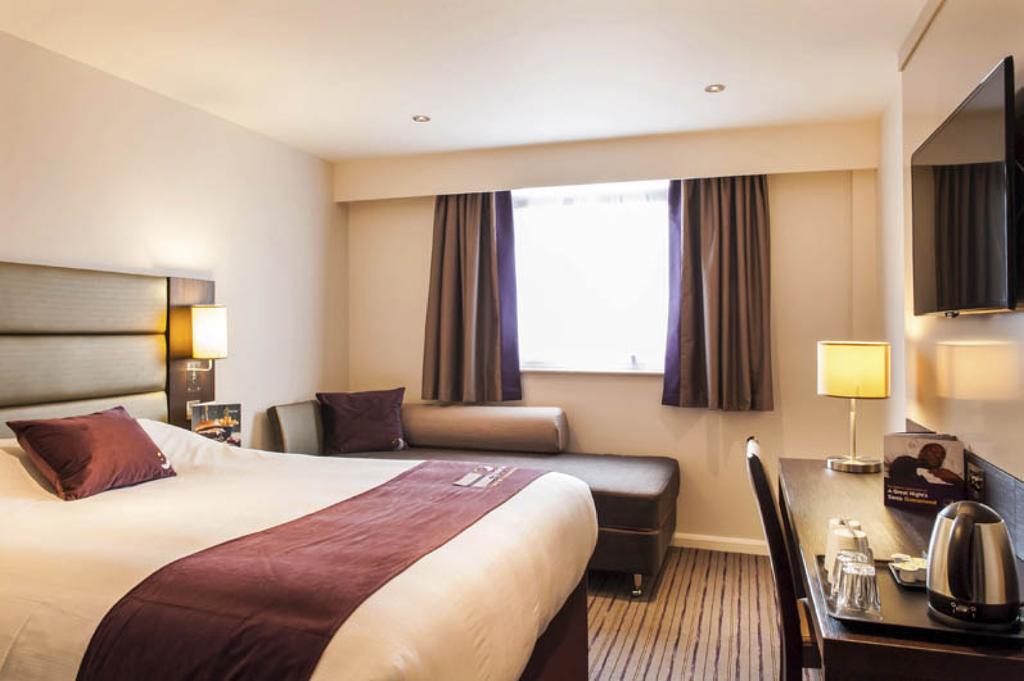 Premier Inn London Croydon West - Purley A23 الغرفة الصورة