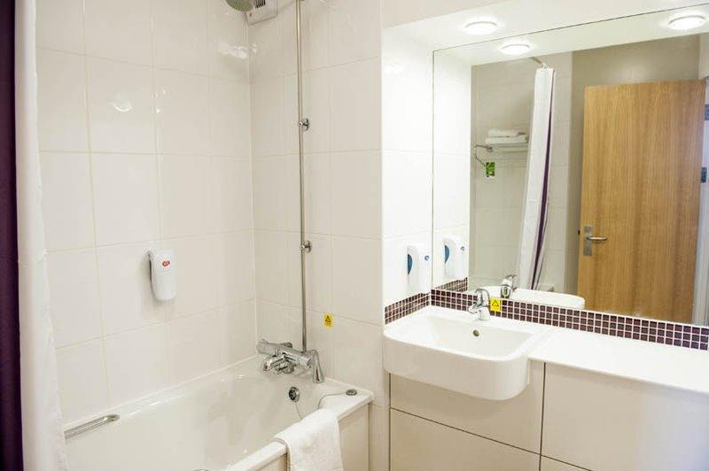 Premier Inn London Croydon West - Purley A23 المظهر الخارجي الصورة